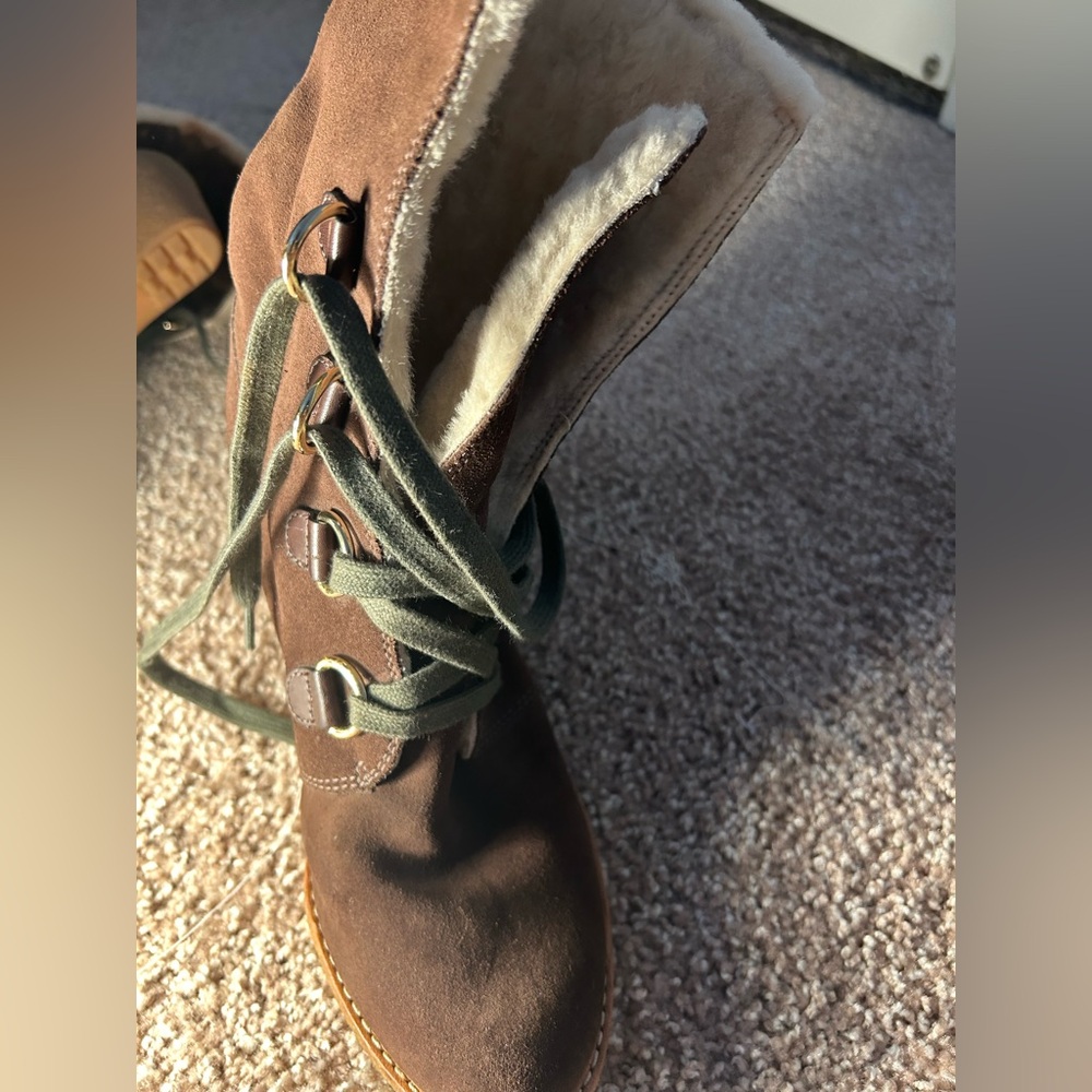 Nike Air / Cole Haan calf boot with fur and waterproof